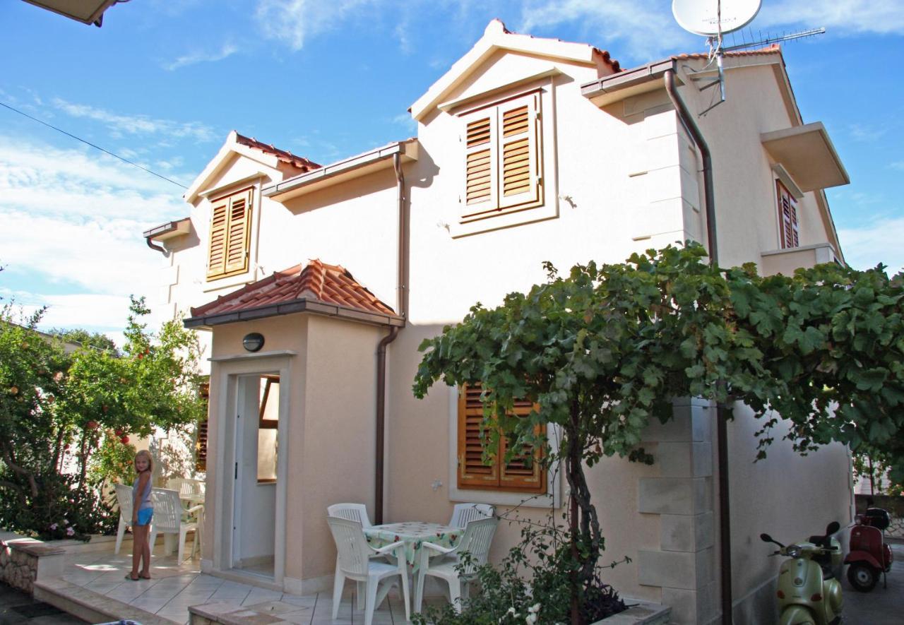 Apartments With A Parking Space Supetar, Brac - 6037 Exterior foto